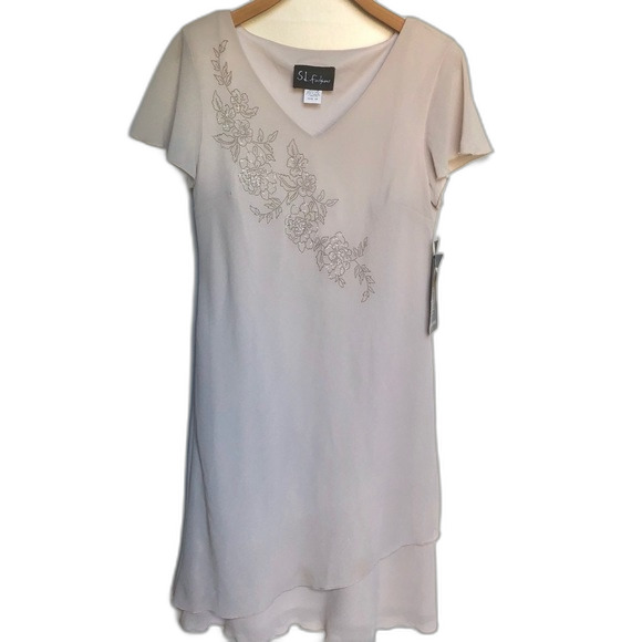 S.L. Fashions Dresses & Skirts - S.L. Fashions Vintage Floral V-Neck Dress NWT Size 10 Balletcore Minimalist